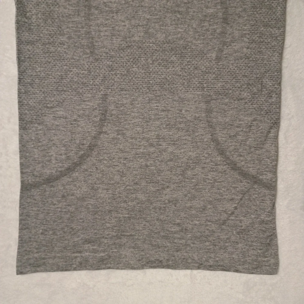 Womens Lululemon Swiftly Tech Long Sleeve Shirt Size 6 Grey